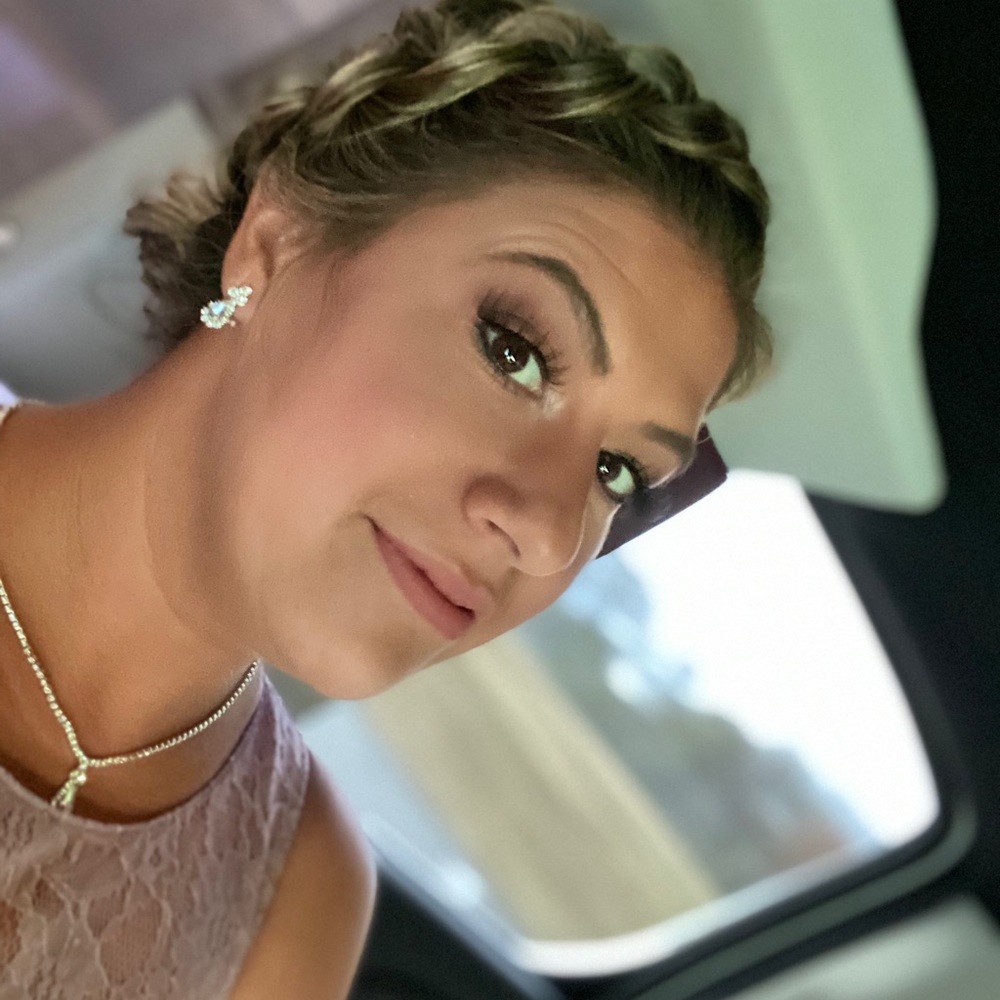 Meet your Posher, Ashley